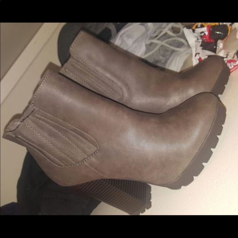 Candies boots